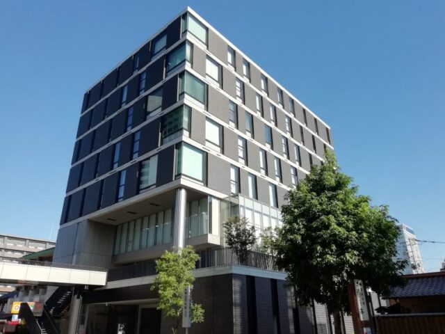 岡山県医師会館